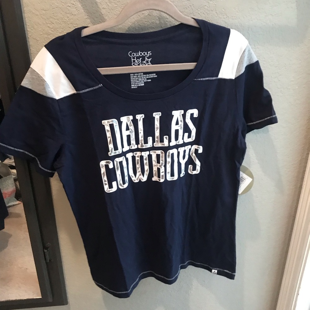 Dallas Cowboys women’s t-shirt size large